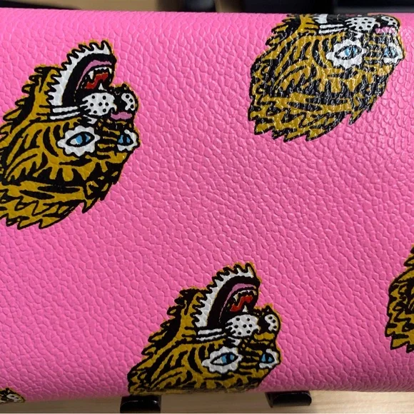 Min & Mon - Fiona Bubblegum Pink Leather Wallet - Blazing Tiger Print - Picture 2 of 4